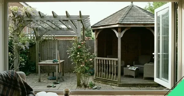 Pergola vs Gazebo: 6 Key Differences to Help You Choose